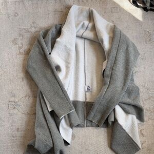 OAK Women's Two-Tone Gray and Cream Cardigan